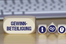 © magele-picture - stock.adobe.com Schriftzug Gewinnbeteiligung